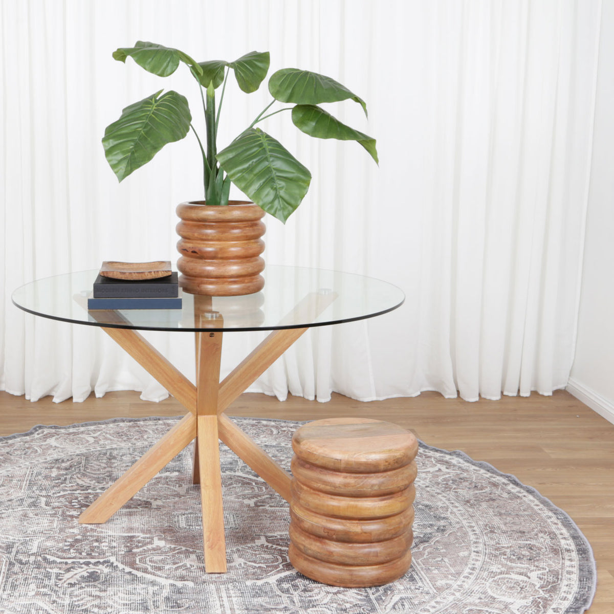 Distressed Vintage Kendra Ash Round Rug The Rug Collective™