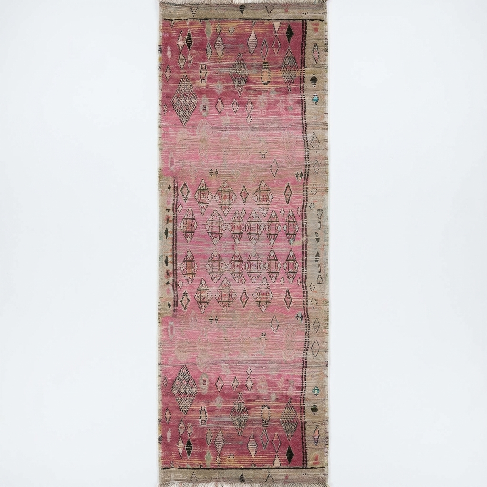 Vintage Chaima Modern in Red : Runner Rug